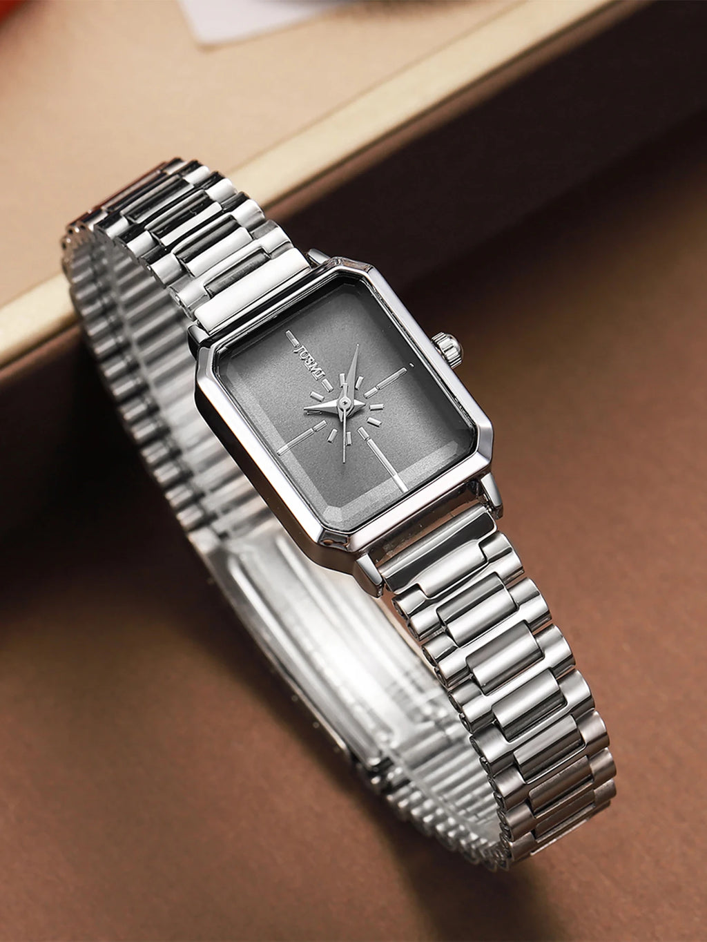 Women's Quartz Watch - Elegant Minimalis